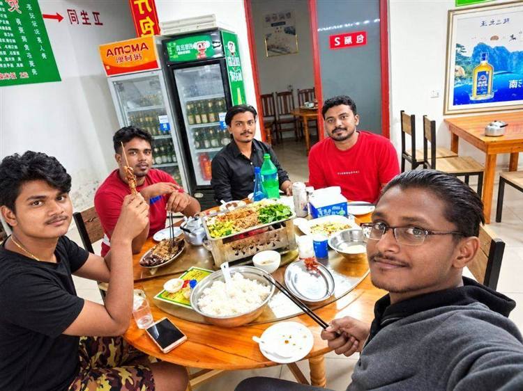 Traditional Hotpot Dining & Weekend Socials